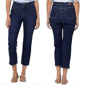 Judy Blue Women's Cropped Straight High-Rise
Raw-Hem Denim Jeans JB88375
